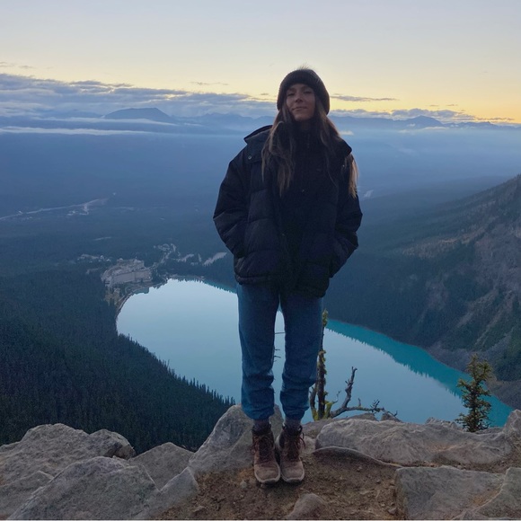 Women’s The North Face Track Pants - Picture 4 of 4